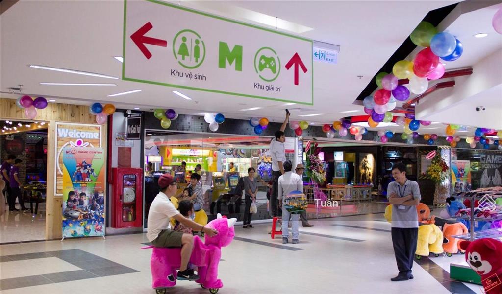 Bán căn hộ chung cư oriental plaza tân phú, dt 84m2, 2pn, giá 4,750 tỷ, căn góc,  0907 488 ***