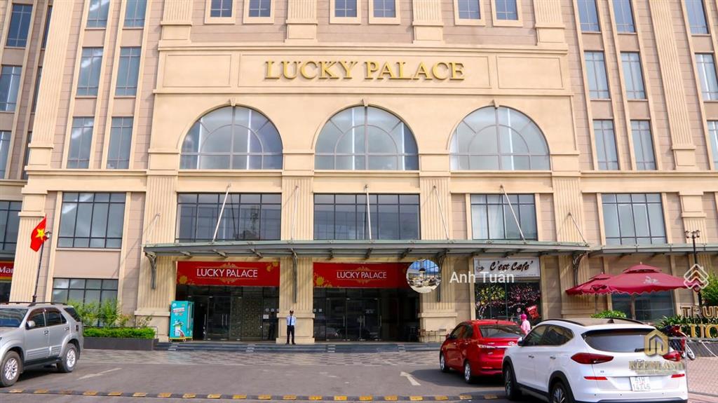 Bán căn hộ penthouse lucky palace, quận 11 dt hơn 160m2, 3pn, 3wc, giá 11,5 tỷ, tầng cao, sổ hồng