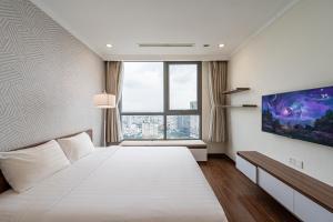 Cần bán căn hộ chung cư viva riverside, võ văn kiệt, dt 90m2, 3pn, giá 4,5 tỷ,  0907 488 ***