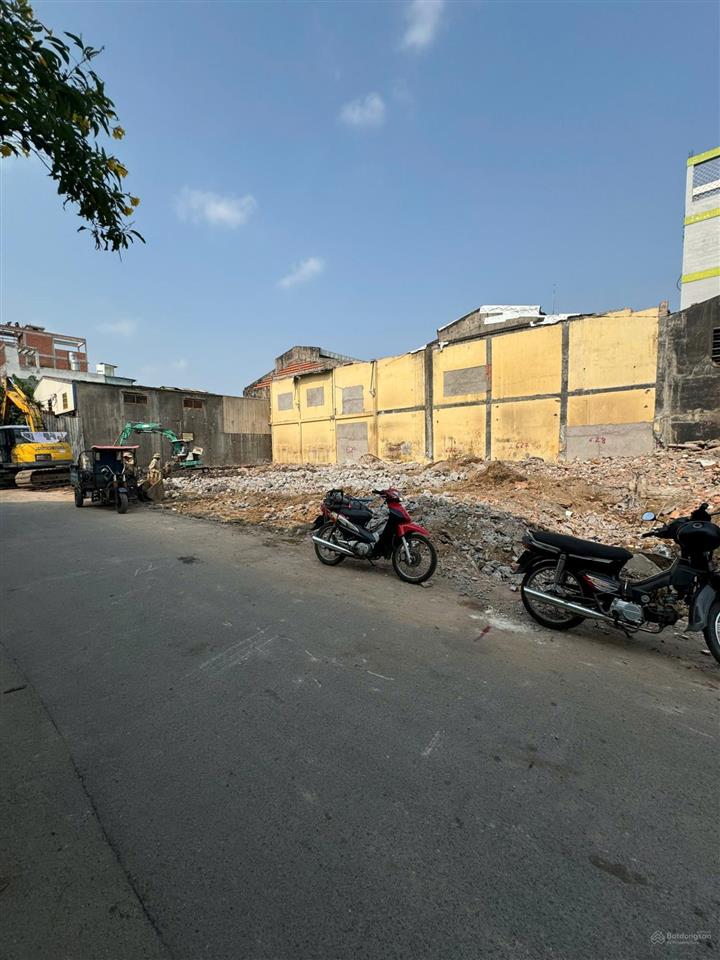 Bán đất khu phân lô  đường hương lộ 2 .diện tích 4x17m,hẽm thẳng 7m. giá 5,15 tỷ/lô