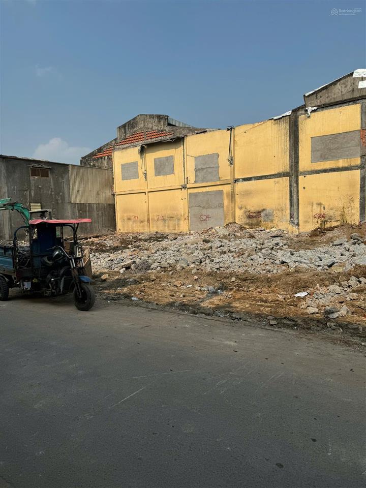 Bán đất khu phân lô  đường hương lộ 2 .diện tích 4x17m,hẽm thẳng 7m. giá 5,15 tỷ/lô