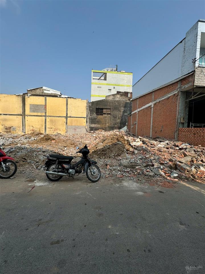 Bán đất khu phân lô  đường hương lộ 2 .diện tích 4x17m,hẽm thẳng 7m. giá 5,15 tỷ/lô