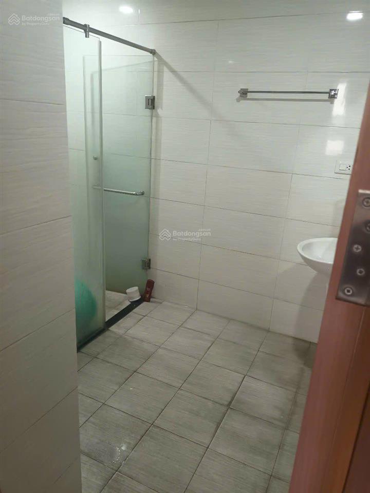 Chính chủ cho thuê căn hộ p1005b 67m2 tòa nhà udic riverside ngõ 122 vĩnh tuy