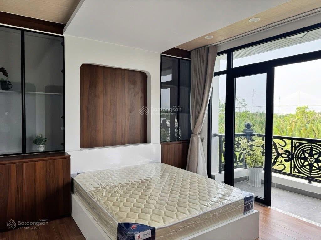 Biệt thự 5 tầng  đường 8m  7x14  gara ôtô  hồ bơi  thang máynguyễn văn tạo  nb  nhỉnh 9 tỷ