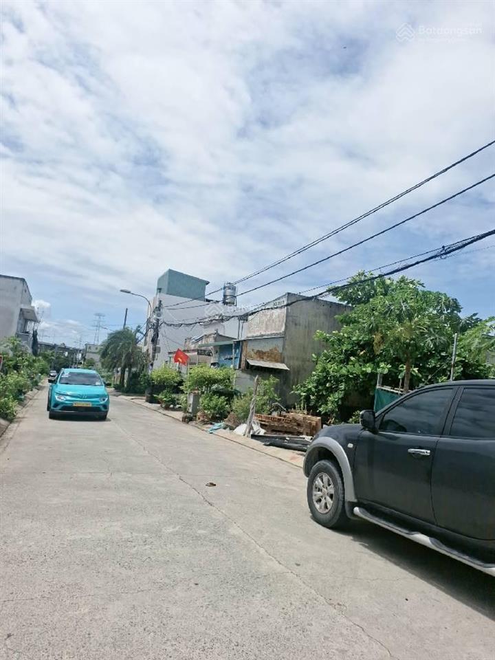 Bán nhà 3 tầnghẻm 12mnguyễn văn tạott nhà bè4 x 26m nhỉnh 6 tỷ