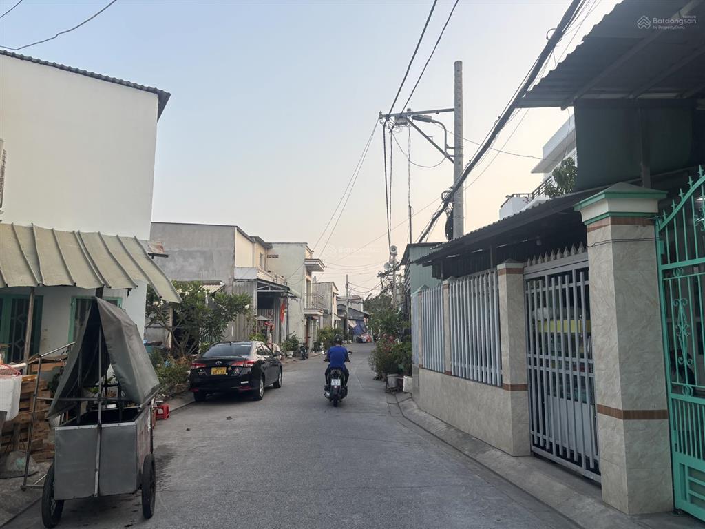 Bán nhà 3 tầng8x178pnhẻm 5mgần trường lái thành côngnhà bènhỉnh 6 tỷ