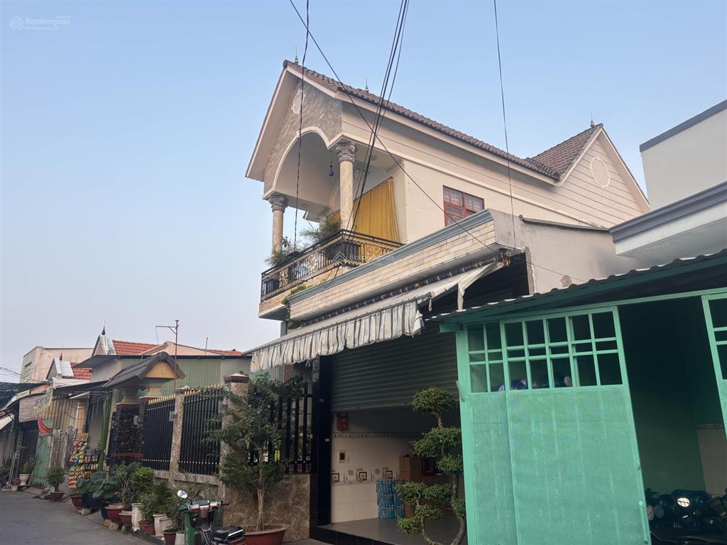 Chính chủ 1 đờinhà lô góc 3 tầng mặt tiền hẻm 6mnguyễn văn tạo4,5x16nhỉnh 5 tỷ