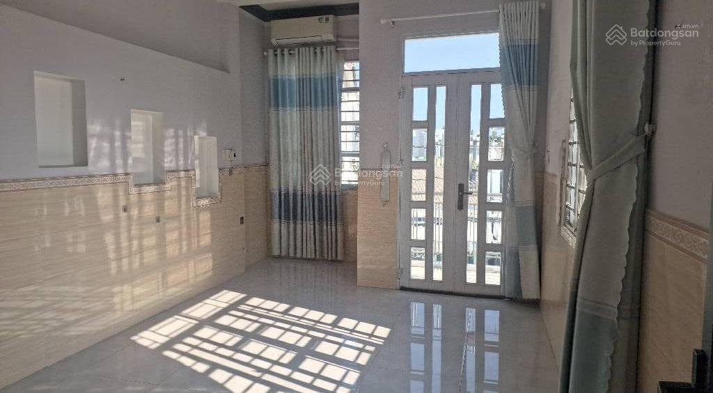 Chính chủ 1 đờinhà lô góc 3 tầng mặt tiền hẻm 6mnguyễn văn tạo4,5x16nhỉnh 5 tỷ