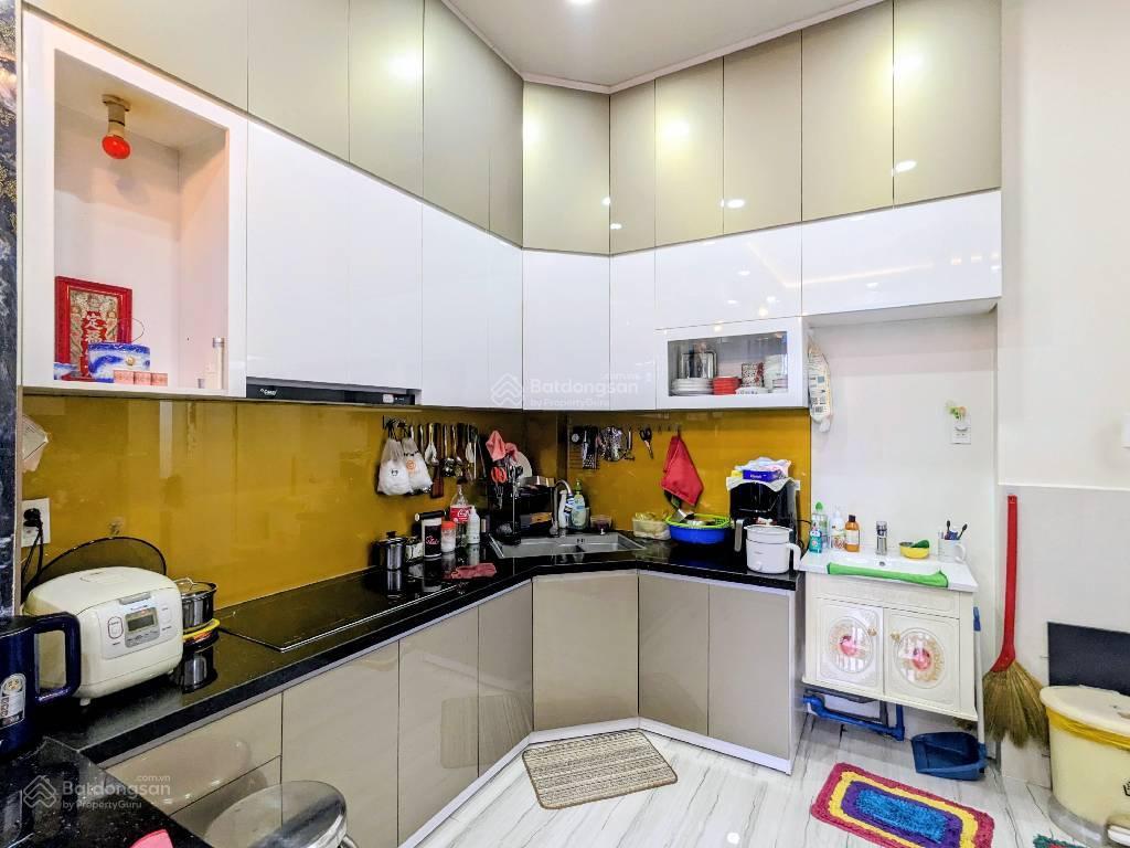 Nhà phố 3 tầng  chủ xây tâm huyết để ở  42m2  phú thuận  q7  5 tỷ 5
