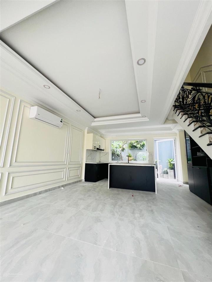 Căn nhà phù hợp cho mọi gia đình, nhiều thế hệ, 5 tầng, 4pn, sân thượng, đường 8m, 5x17, 8.9 tỷ