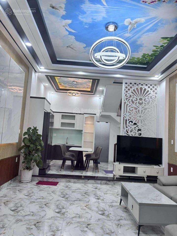 Nhà phố 4 tầnghẻm 6m5pntrước nhà có khuôn viênhtpnhà bènhỉnh 7 tỷ