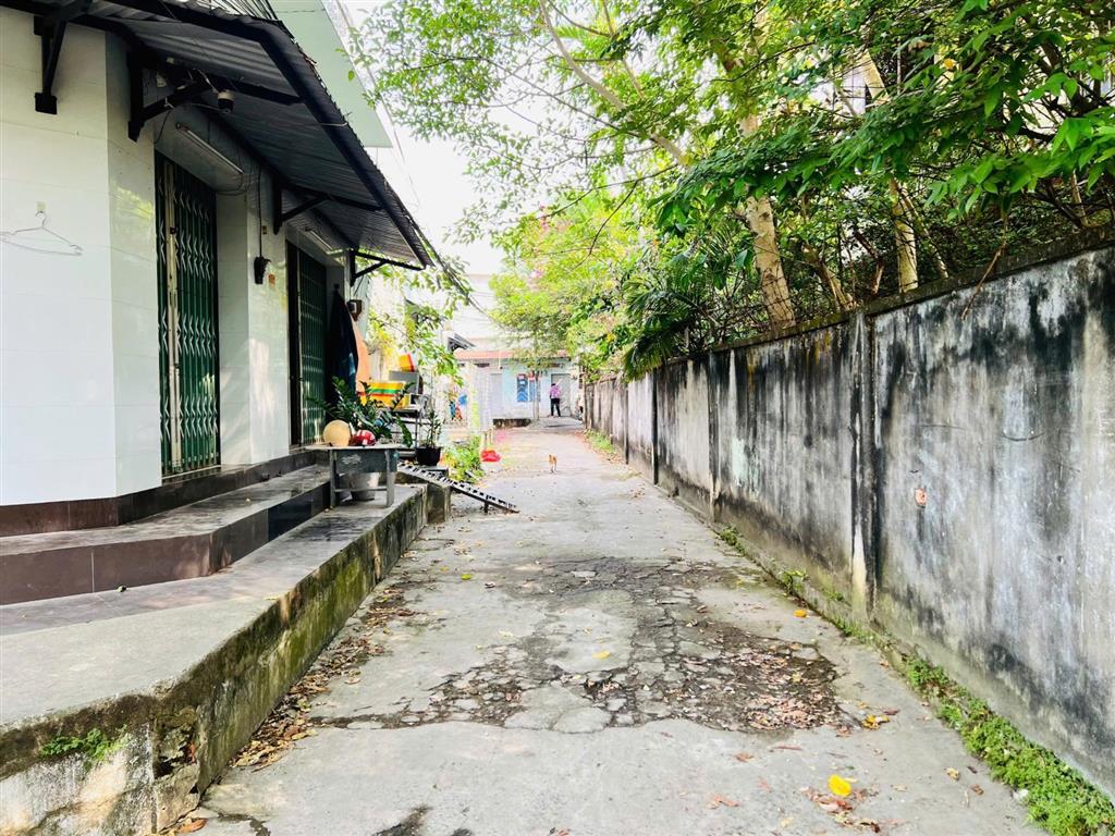 Lô đất hiếm. bán nhanh lô đất hẻm xe hơi đường 14 phước bình. 68m2 chỉ 4 ty5