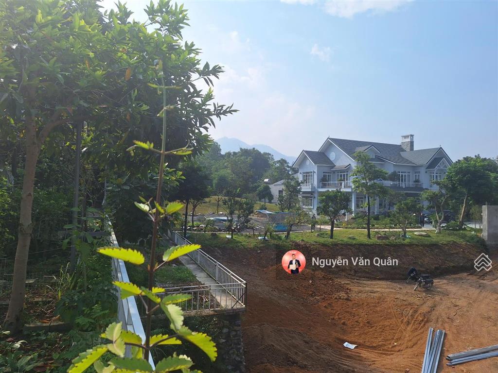 Hiếm có! 3.9 tỷ căn villa lô góc 309m2 full đồ, tại trung tâm lương sơn, view đẹp khu