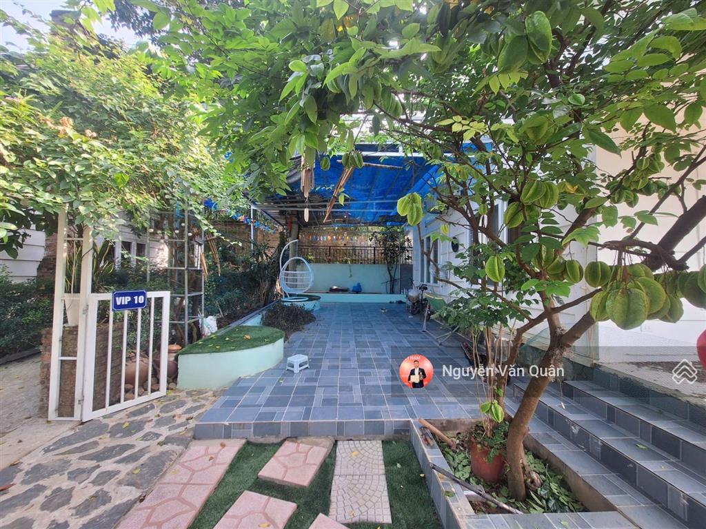 Hiếm có! 3.9 tỷ căn villa lô góc 309m2 full đồ, tại trung tâm lương sơn, view đẹp khu