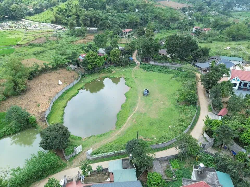 Nhỉnh 3 triệu! đất đẹp, view đồi núi, trung tâm lương sơn, đường chạy vòng quanh, cách big c 37km.