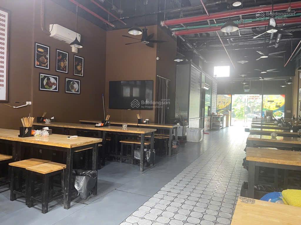 Bán gấp shophouse 3 tầng kđt văn khê, 260m2, mt 10m, dt 120 triệu/tháng, 31 tỷ   0987 104 ***