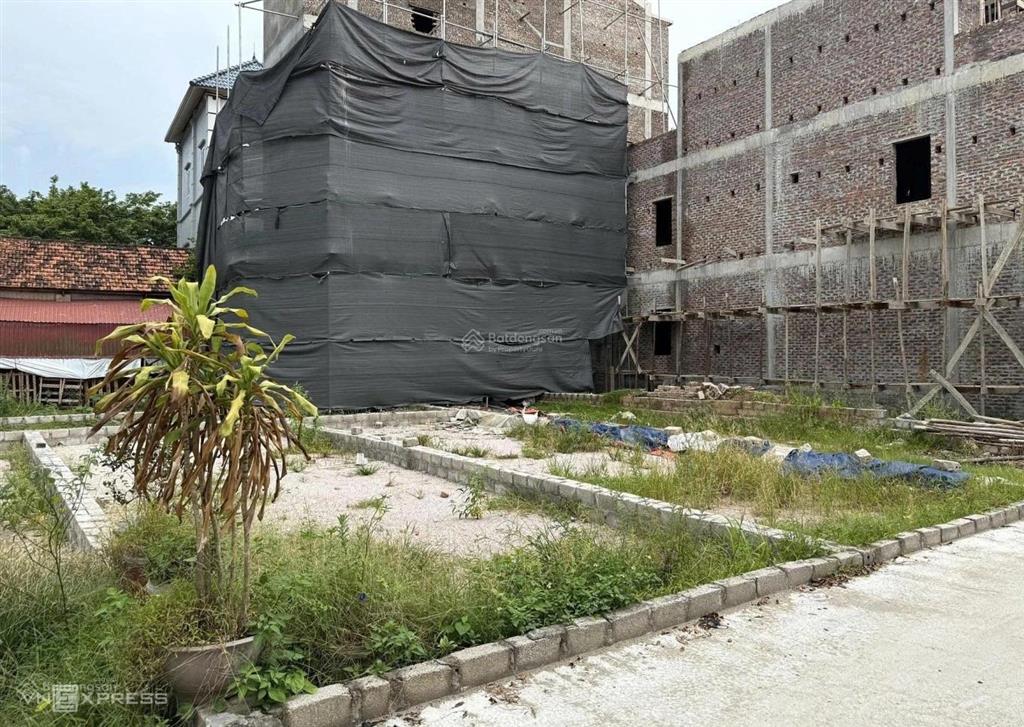 Bán gấp đất đấu giá dịch vụ kiến hưng  phù hợp vừa ở vừa làm văn phòng, 90m2, mt 8m, 19 tỷ