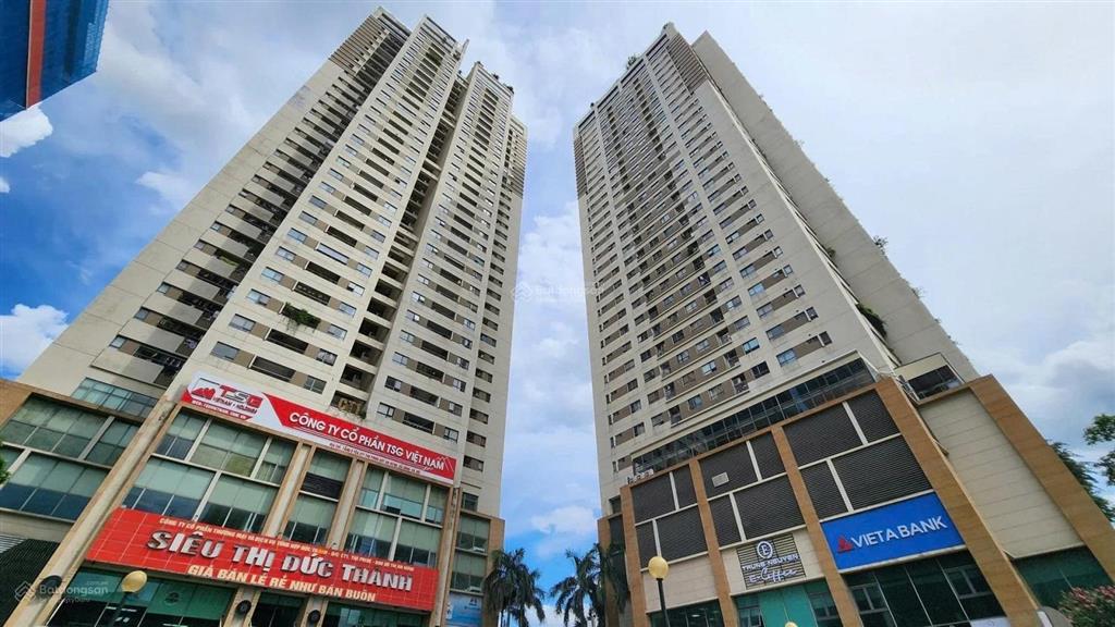 Bán nhanh sàn thương mại tầng 1 kđt văn khê, 640m2, mt 30m, dt 180 triệu/tháng, 52.5 tỷ