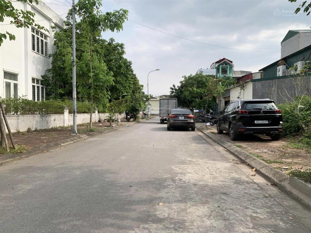Bán nhanh đất đấu giá kđt đô nghĩa, lô góc, 200m2, mt 12.5m, 33 tỷ   0987 104 ***