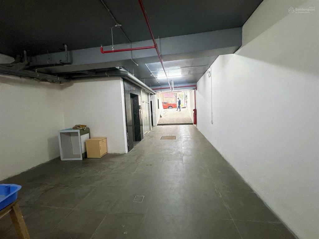 Bán nhanh toà văn phòng yên xá, 130m2 x 9 tầng + hầm, dt 160tr/tháng, mt 6.5m, 44 tỷ