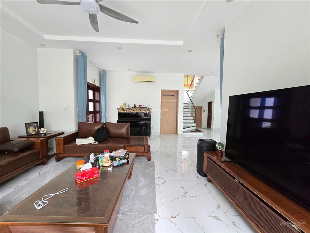 Bán gấp biệt thự kđt văn phú, 200m23 tầng, mt 10m, 35 tỷ   0987 104 ***