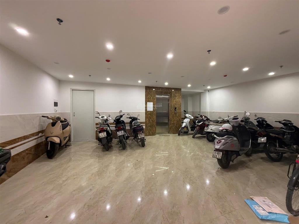 Bán nhanh tòa ccmn xuân đỉnh, gần hv hành chính, 102m2 7 tầng, 31 pkk, dt 150tr/tháng, 23.8 tỷ