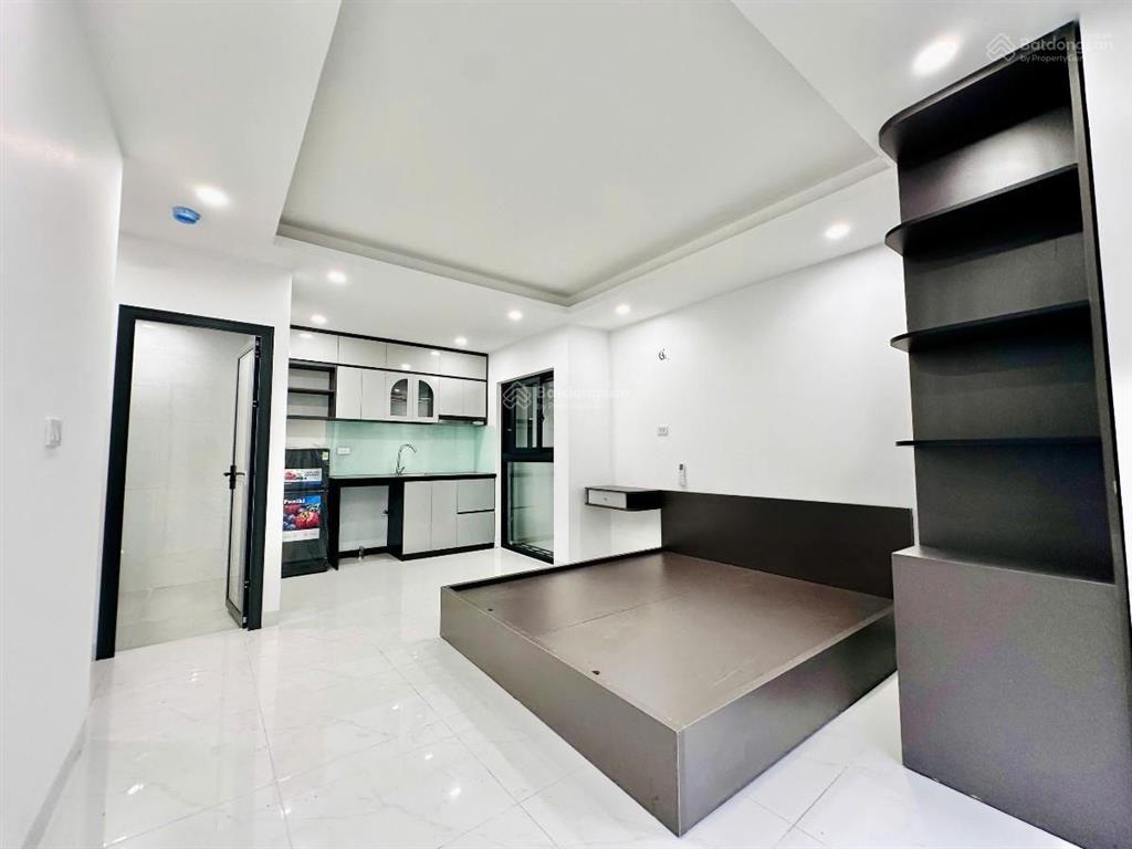 Bán tòa văn phòng lô góc 9 tầng có hầm phố lê văn lương dt 120m, chào 76 tỷ