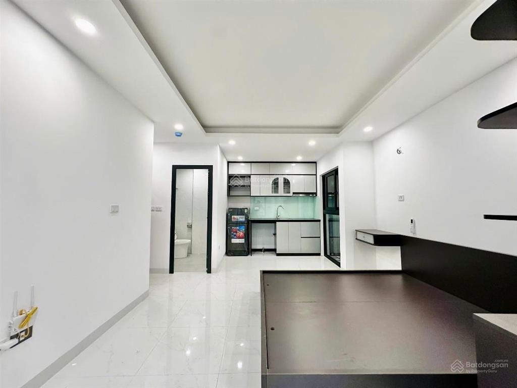 Bán tòa văn phòng lô góc 9 tầng có hầm phố lê văn lương dt 120m, chào 76 tỷ