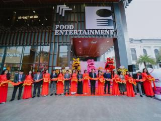 Gấp hạ 1,5 tỷ , 23,5 tỷ , nhà lô góc trần quốc hoàn , 60m2, kd/vp, cty , ô tô tránh , cách phố 30m