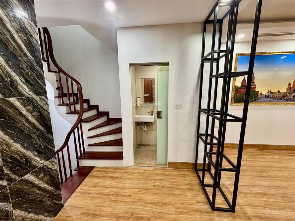Hạ 1 tỷ , 26,3 tỷ , 65m2 , trần quốc hoàn , làm vp , cty , và dòng tiền hàng tháng