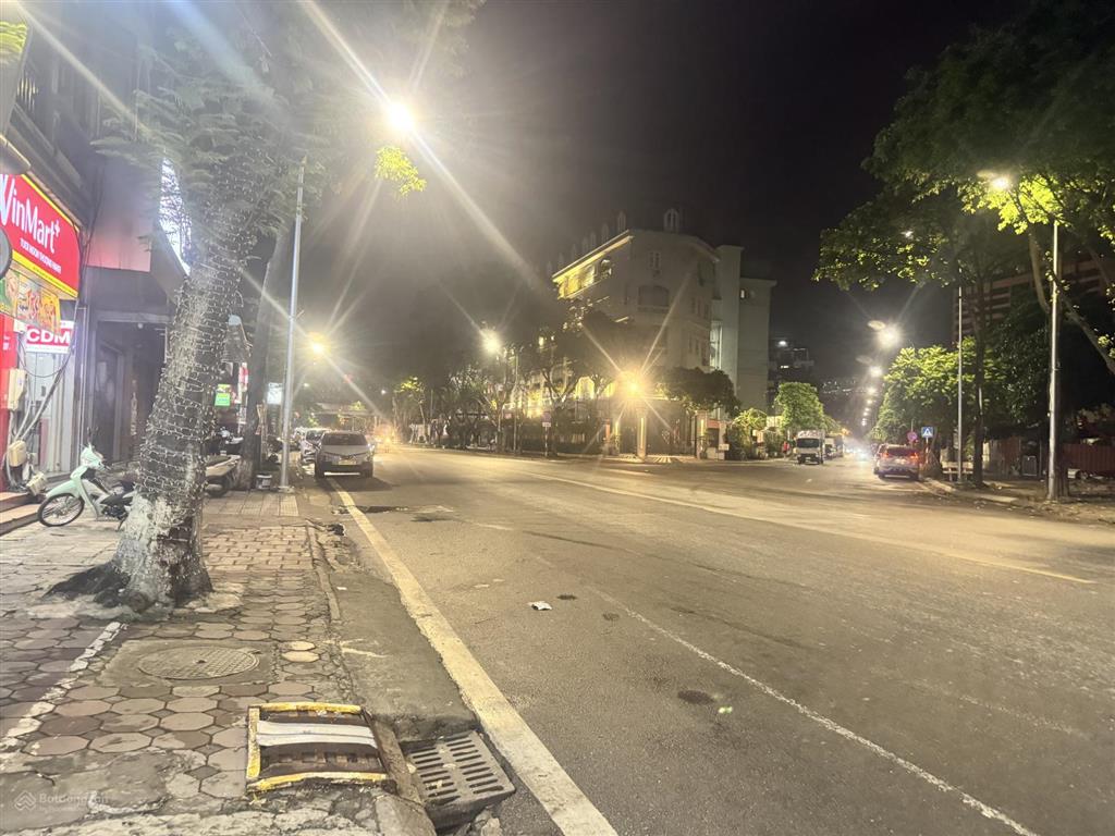 Hạ 1 tỷ , 26,3 tỷ , 65m2 , trần quốc hoàn , làm vp , cty , và dòng tiền hàng tháng