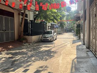 Cần bán gấp , 60m2 , mt 5,5m , trần quốc hoàn, làm vp, cty và dòng tiền hàng tháng