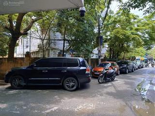 Hiếm, 20 tỷ , 50m2 , lô góc nguyễn văn huyên, 8 tầng thang máy , toà vp , cty