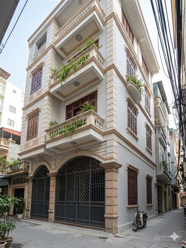 Bán gấp , lô góc nguyễn phong sắc , 70m2 , 4 tầng , làm vp , cty và để ở .