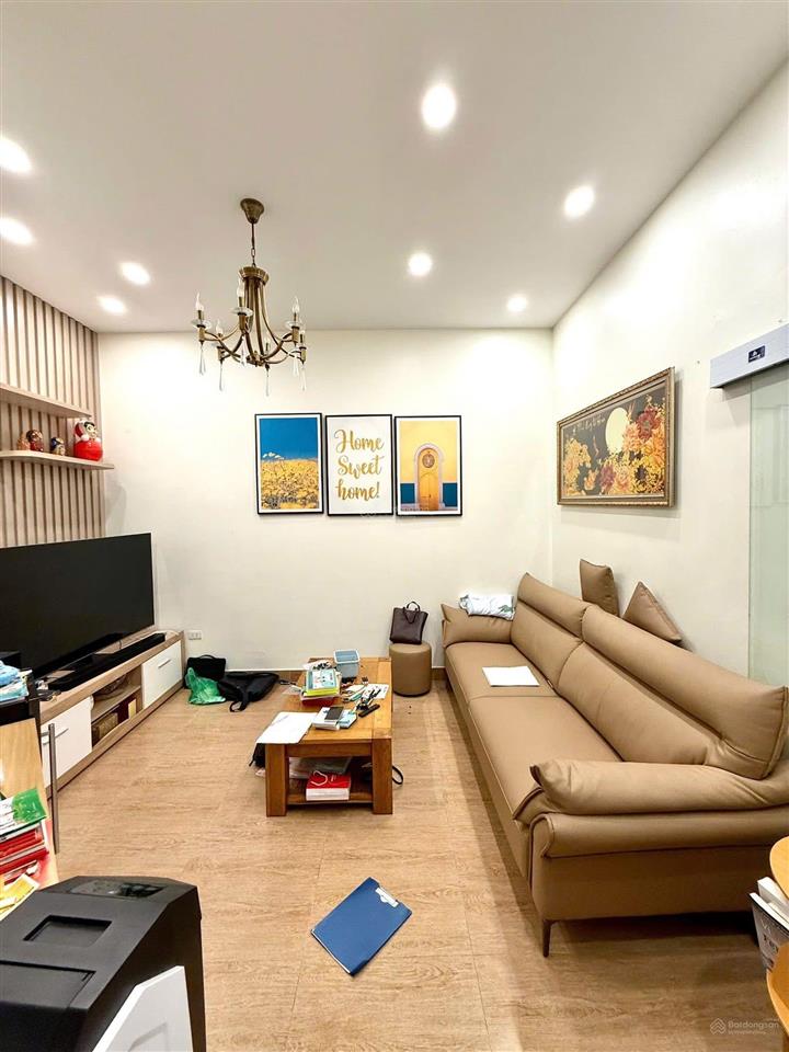 Hiếm, lô góc nguyễn phong sắc , 70m2 , 4 tầng , ở kết hợp kinh doanh , và dòng tiền