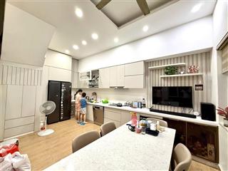 Phân lô, lô góc, nguyễn phong sắc ,70m2 , 4 tầng , giá 26 tỷ , làm văn phòng, cty , spa , và ở
