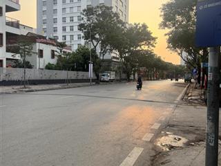 Giảm 1 tỷ , 25,5 tỷ , lô góc , trần quốc hoàn , 70m2 , 4 tầng , ô tô tránh , làm vp , cty , và ở