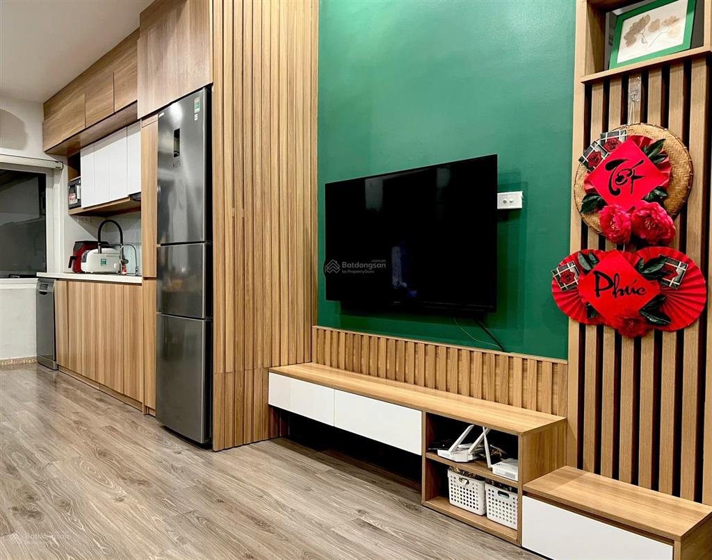 Cho thuê căn 95m2 3 ngủ chung cư g4 vũ phạm hàm  14tr/tháng  0988 579 ***