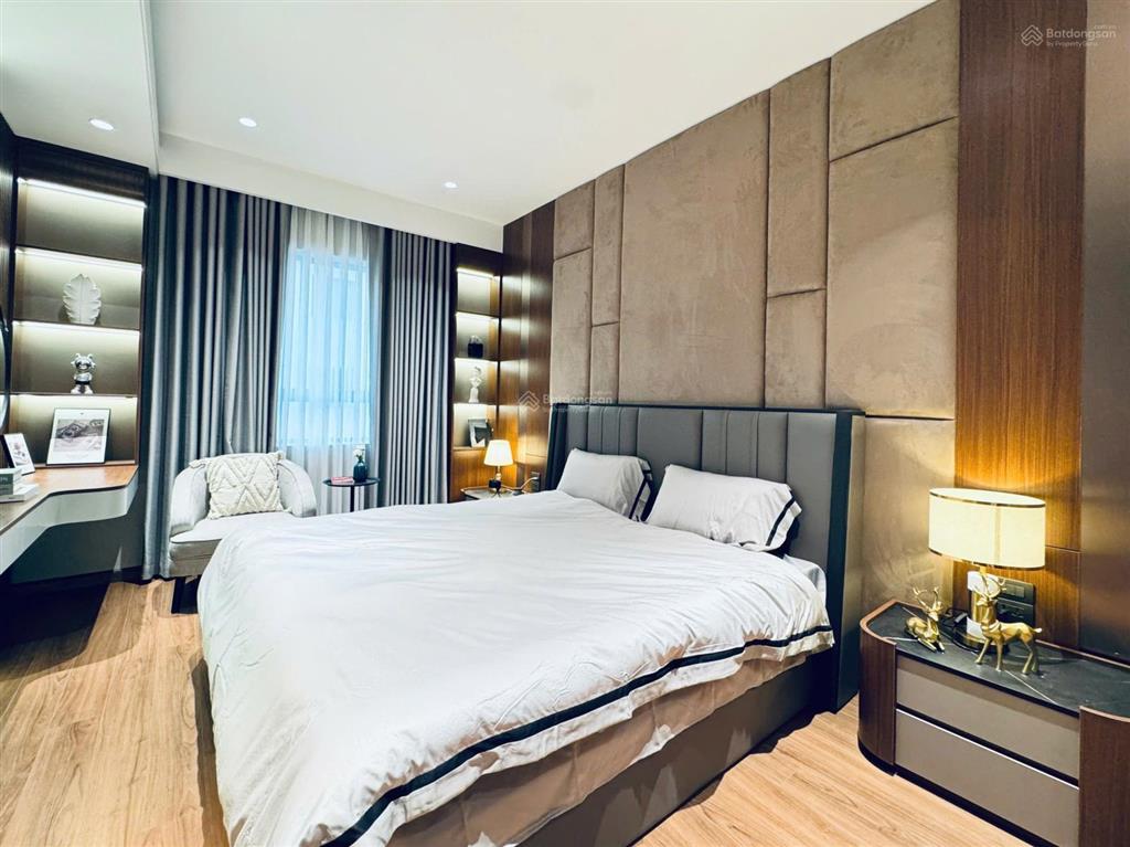 Bán căn hoa hậu tòa nhà chung cư viện chiến lược 4 ngủ 135,4m2  12 tỷ  0988 579 ***