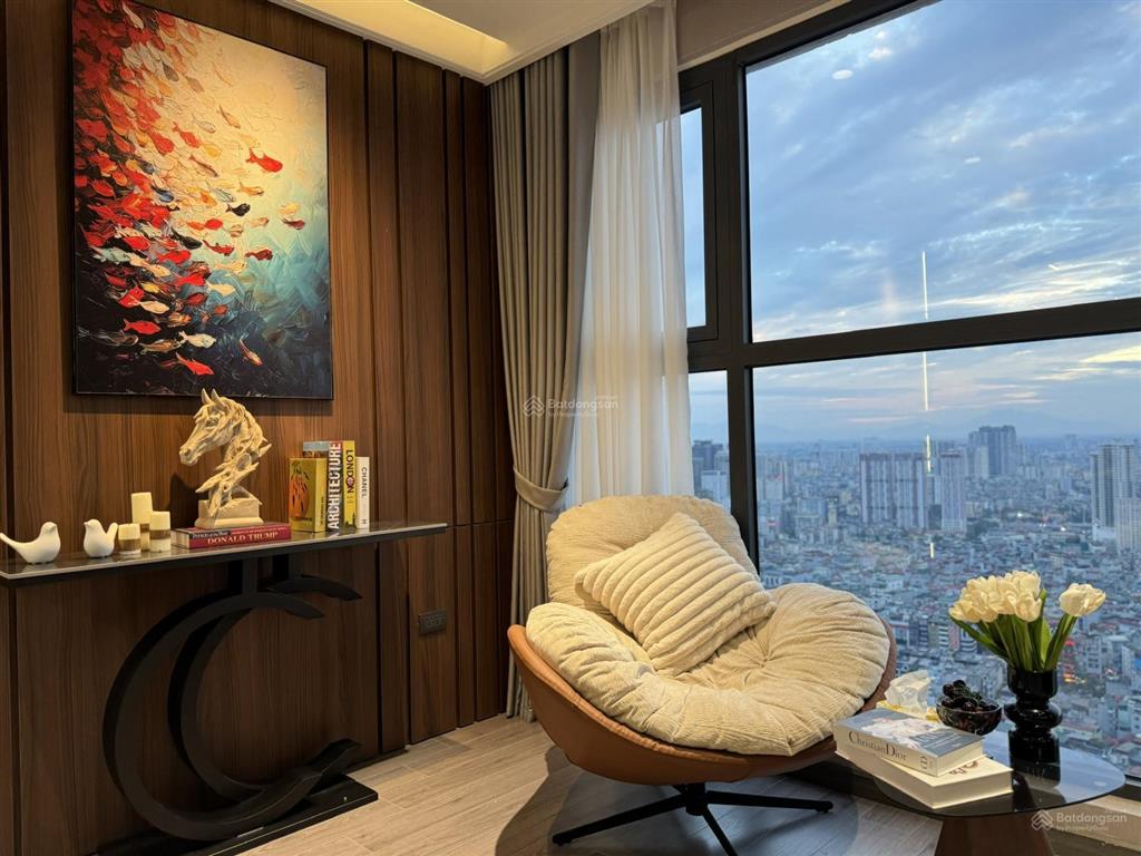 Bán căn góc 114m2 chung cư 102 thái thịnh 3 ngủ  nhỉnh 10 tỷ  0988 579 ***