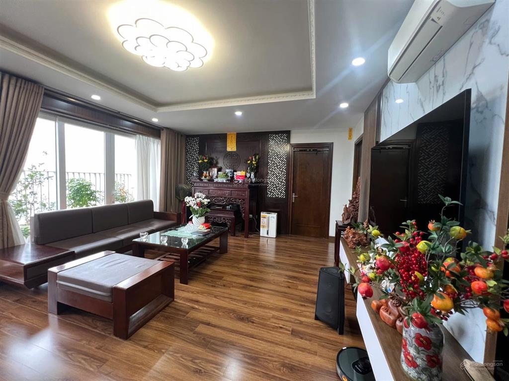 Cienco1  hoàng đạo thúy. căn góc dt 110m2, 3pn, 2vc, gía 9tỷ có slot oto chủ nhà thiện chí