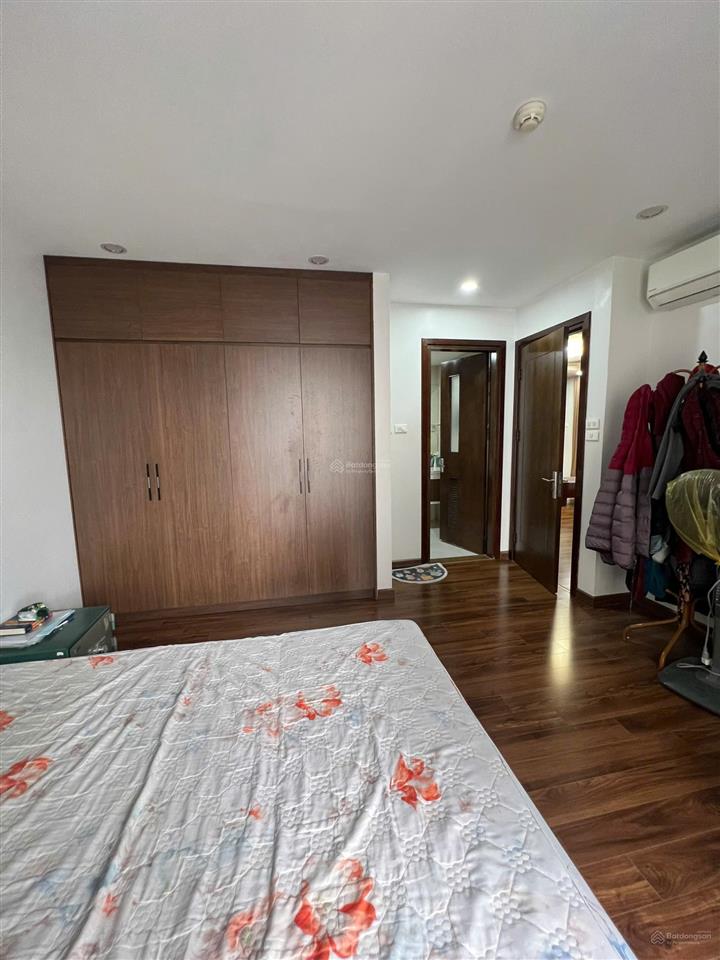 Cienco1  hoàng đạo thúy. căn góc dt 110m2, 3pn, 2vc, gía 9tỷ có slot oto chủ nhà thiện chí