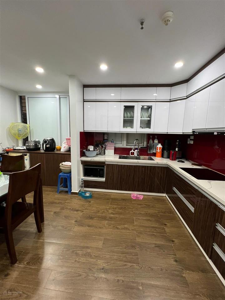 Cienco1  hoàng đạo thúy. căn góc dt 110m2, 3pn, 2vc, gía 9tỷ có slot oto chủ nhà thiện chí