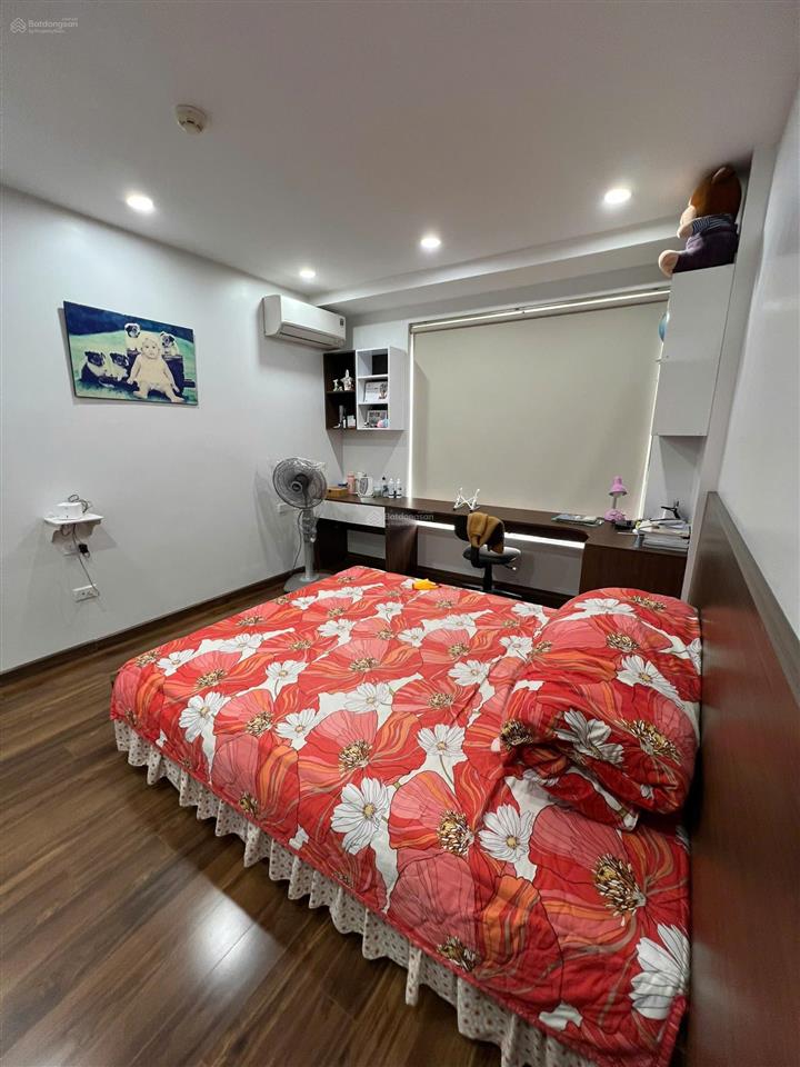 Cienco1  hoàng đạo thúy. căn góc dt 110m2, 3pn, 2vc, gía 9tỷ có slot oto chủ nhà thiện chí