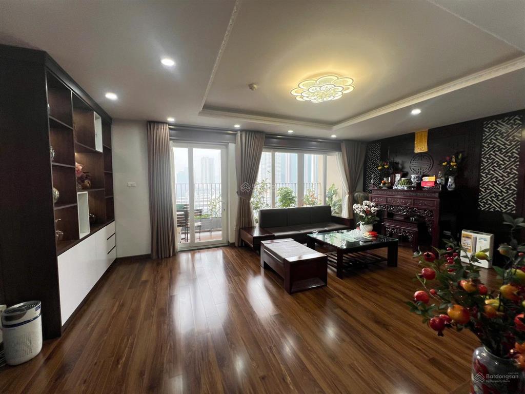 Cienco1  hoàng đạo thúy. căn góc dt 110m2, 3pn, 2vc, gía 9tỷ có slot oto chủ nhà thiện chí