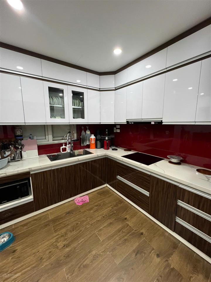 Cienco1  hoàng đạo thúy. căn góc dt 110m2, 3pn, 2vc, gía 9tỷ có slot oto chủ nhà thiện chí