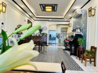 Vinata tower  289 khuất duy tiến. chủ nhà gửi bán căn góc 3pn, 2wc. dt 113m2. giá 10tỷ thiện chí