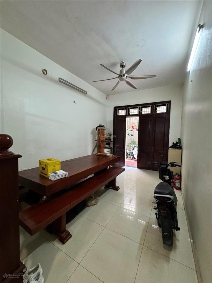 Bán nhà nguyễn văn cừ long biên lô góc 2 mặt thoáng| ô tô đỗ cửa nhà dân xây chắc chắn chỉ 8,5 tỷ