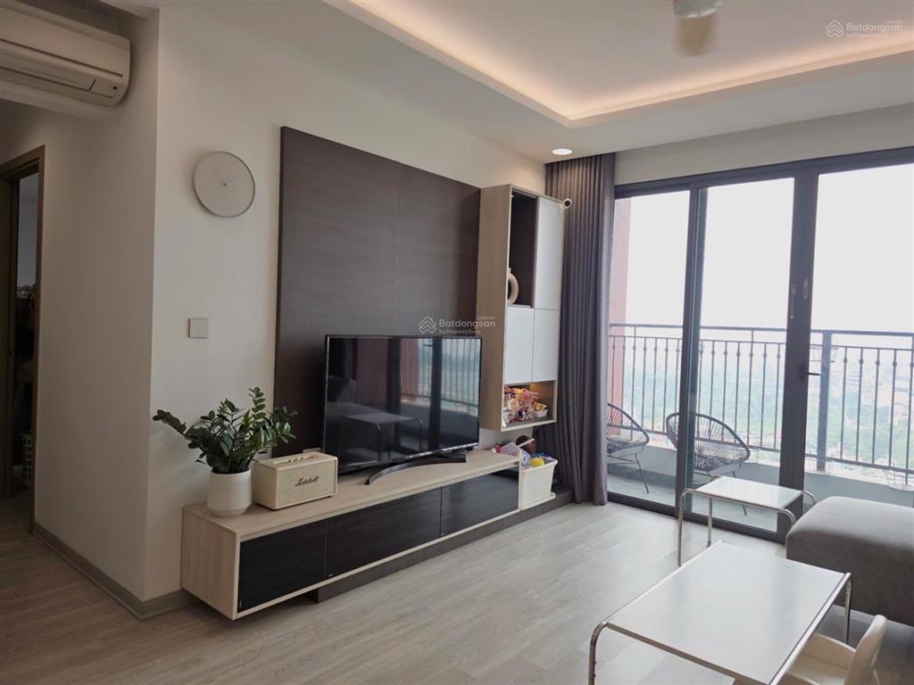 One 18 ngọc lâm 90m tầng cao 4 logia view sông hồng 7,5 tỷ