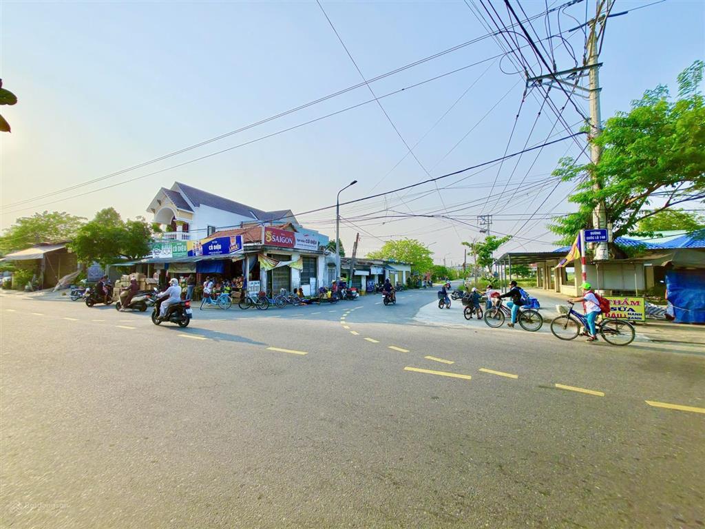 Bán đất thị trấn nam phước sát ql1a gần kpc nam phước  giá nhỉnh 800 triệu